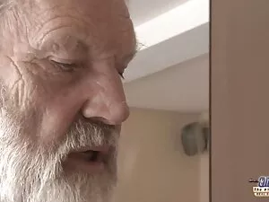დიდი ძუძუები, დიდი ფ ...