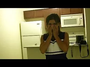 დიდი მკერდი დედა შვი ...
